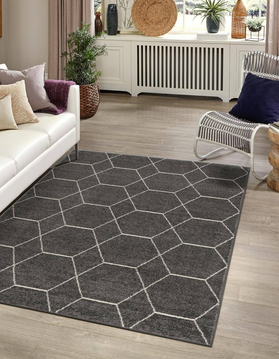 Unique Loom Geometric Trellis Frieze Rug, Dark Gray (3' x 5' 3) - Product image 1