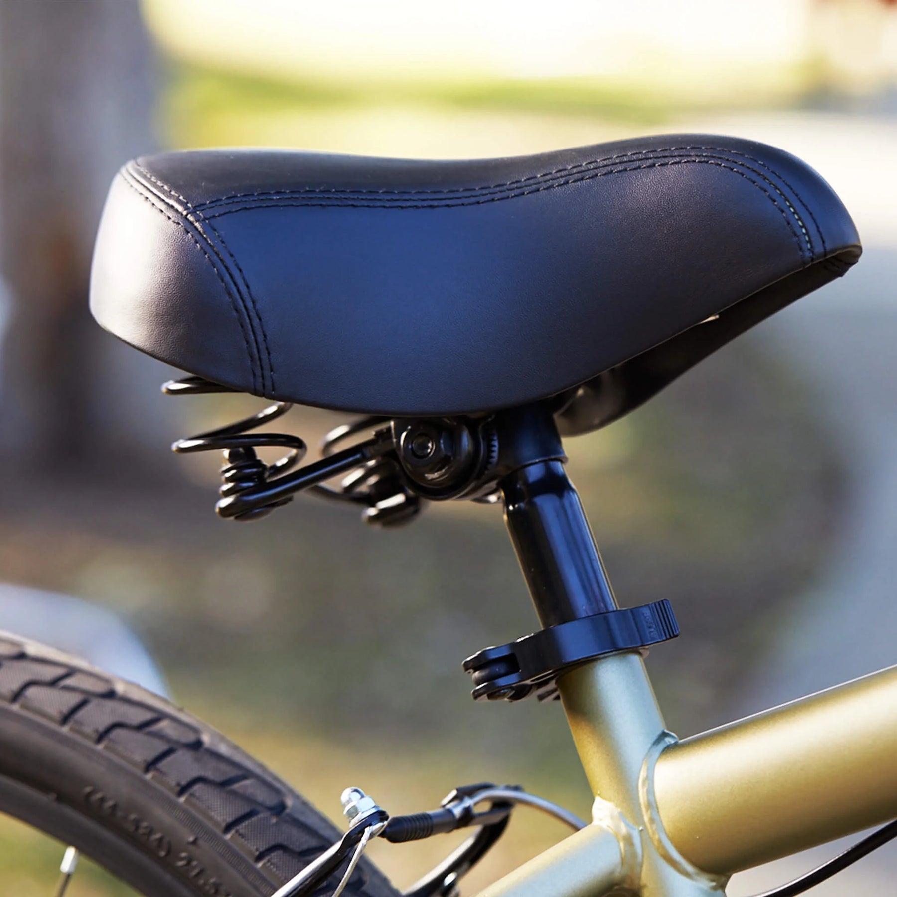 27.5" Parkside SE Men'S Comfort Bike with Perfect Fit Frame, Green Sage - Product image 5